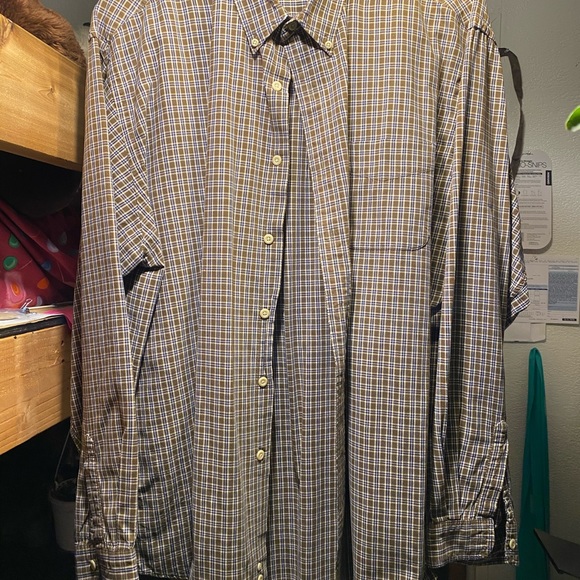 Abercrombie & Fitch - Picture 2 of 6